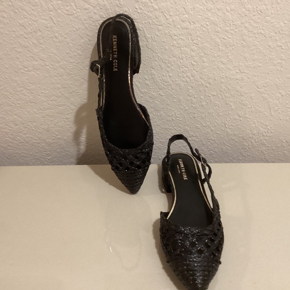 Kenneth Cole Women’s Cayla Crochet Pointed Toe Slingback Flats - Picture 2 of 3